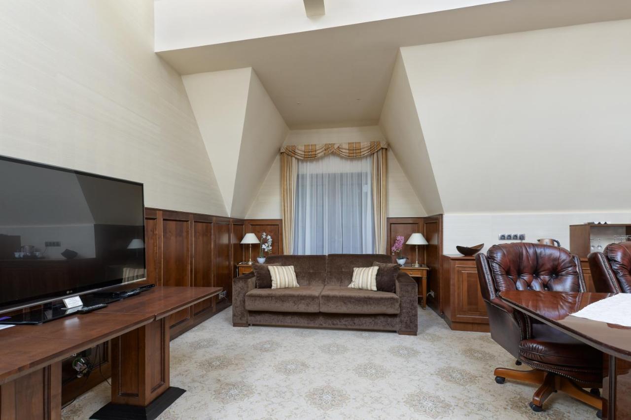 Hotel Romance Karlovy Vary Ngoại thất bức ảnh