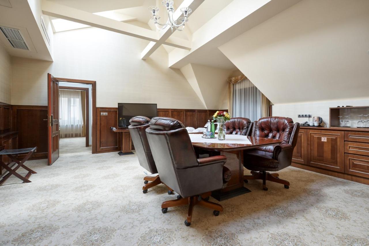 Hotel Romance Karlovy Vary Ngoại thất bức ảnh