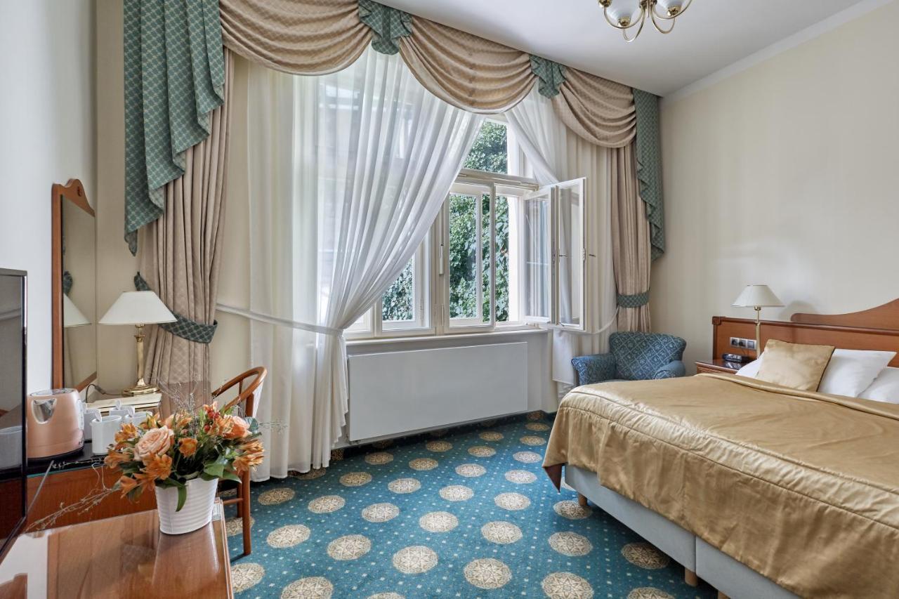 Hotel Romance Karlovy Vary Ngoại thất bức ảnh