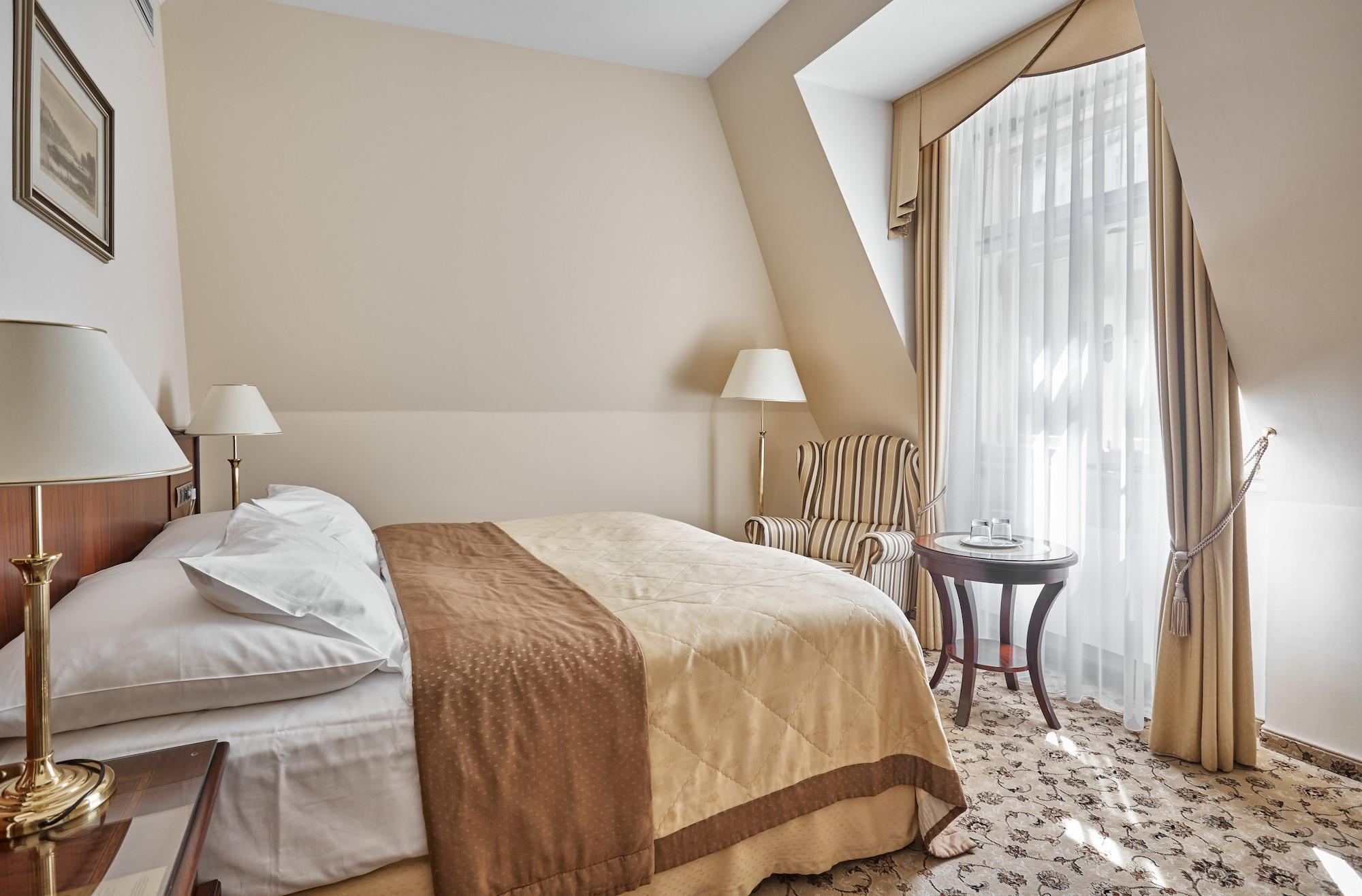 Hotel Romance Karlovy Vary Ngoại thất bức ảnh