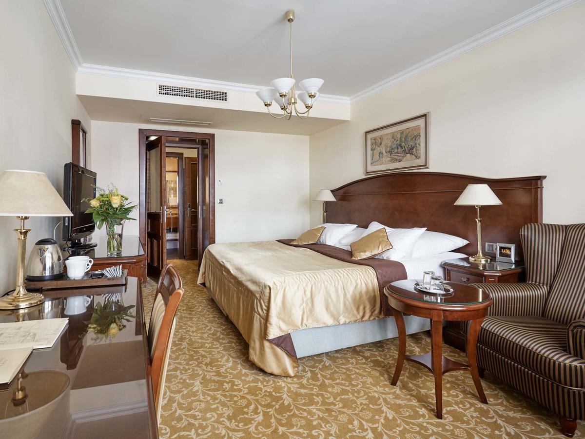 Hotel Romance Karlovy Vary Ngoại thất bức ảnh
