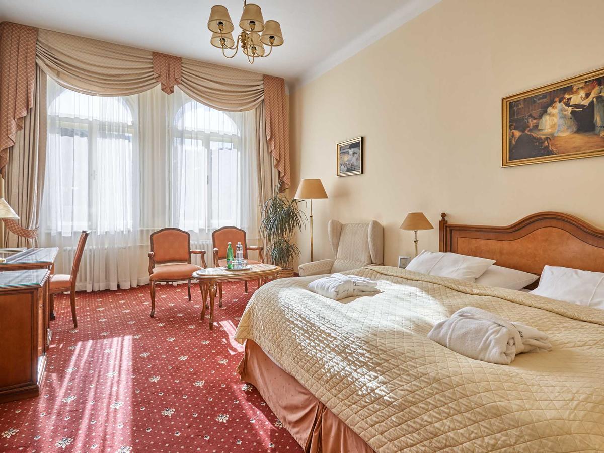 Hotel Romance Karlovy Vary Ngoại thất bức ảnh